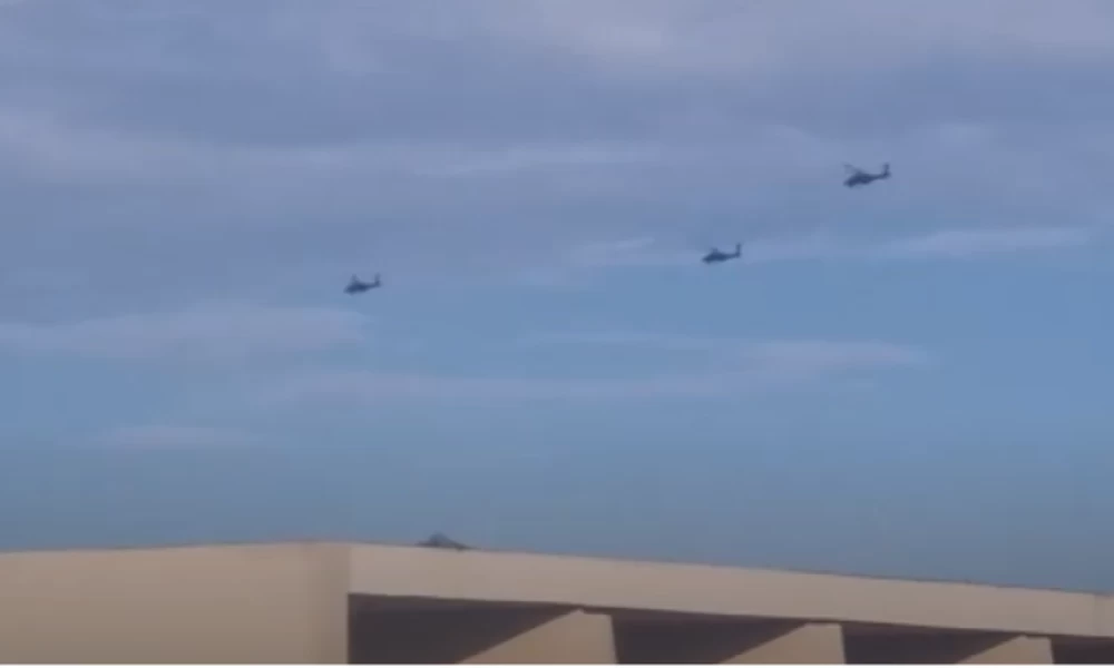 Πέντε στρατιωτικά ελικόπτερα ξαφνικά στον ουρανό της Αλεξανδρούπολης (βίντεο)